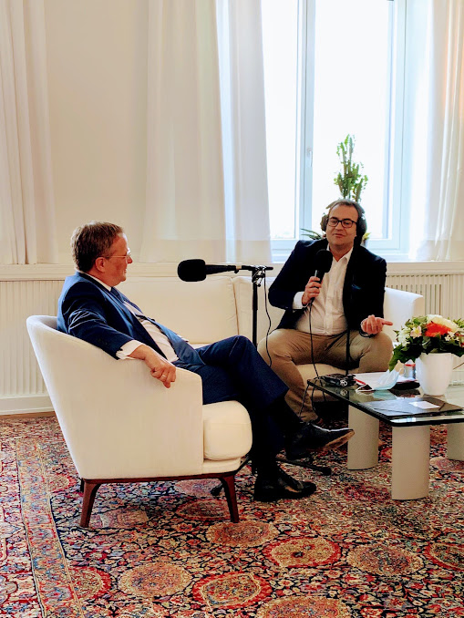 Im Gespräch mit dem ehemaligen NRW-Ministerpräsidenten Armin Laschet